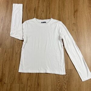 Zara White Long Sleeve Crewneck Tee Size M Basic Minimal Top